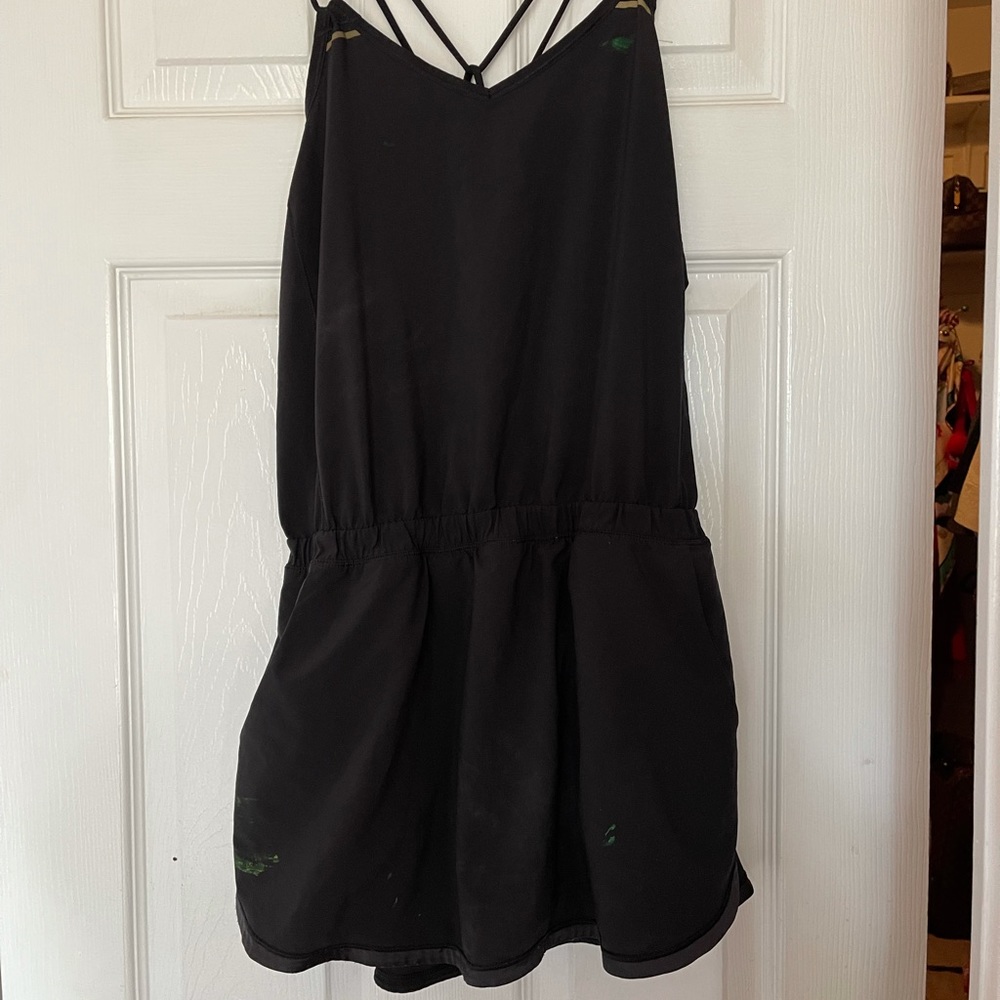 Lululemon shorts - one piece size 8